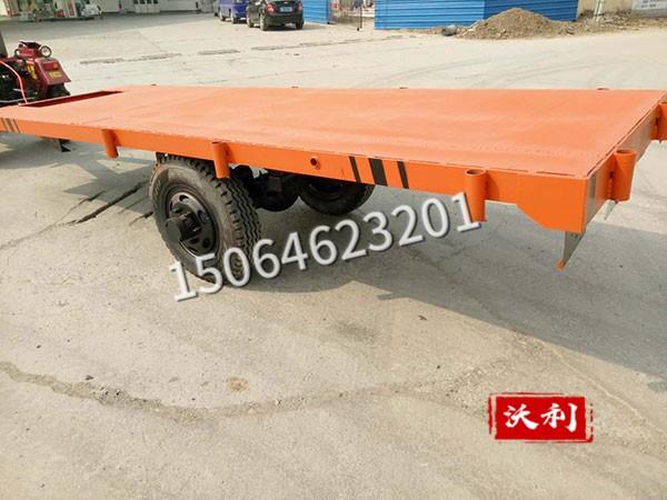 平板拖車廠家介紹其應(yīng)用注意事項(xiàng) 平板拖車廠家介紹其應(yīng)用注意事項(xiàng)